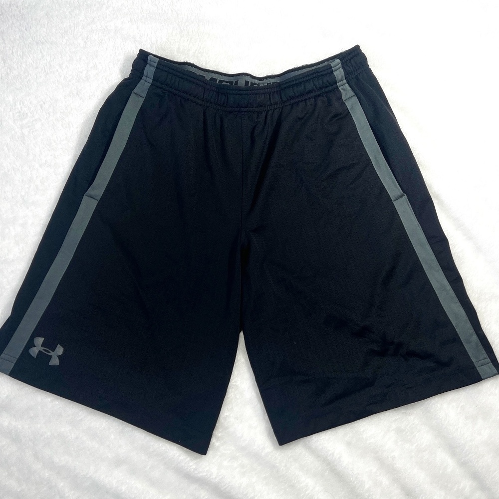 Under Armour Men's Black HeatGear Athletic Shorts - Size Large